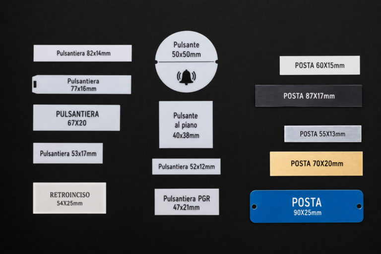 come ordinare targhetta con nome inciso